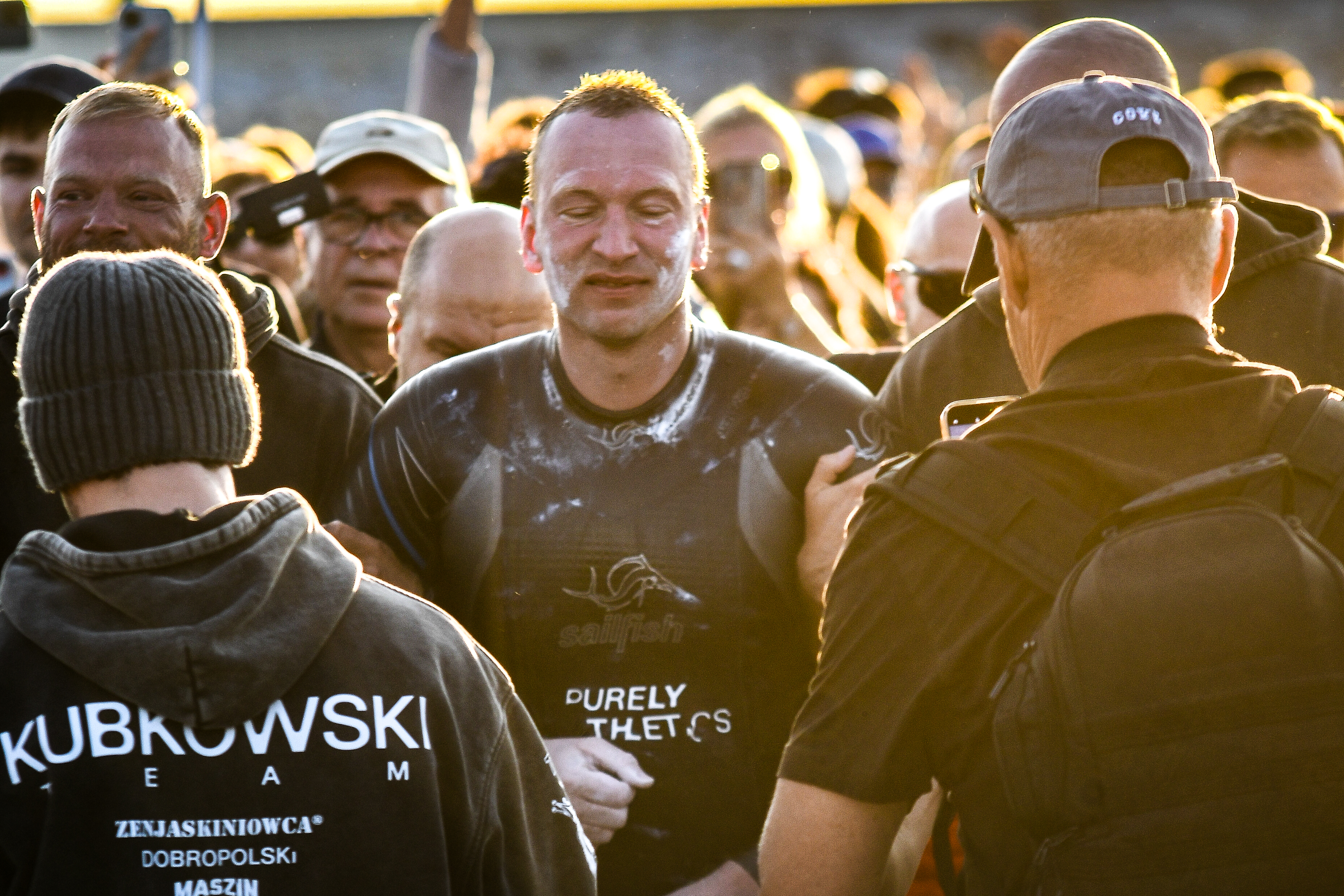 Bartłomiej Kubkowski wraca na plażę w Dziwnowie. Postument w Alei Gwiazd Sportu z trasą przeprawy przez Bałtyk