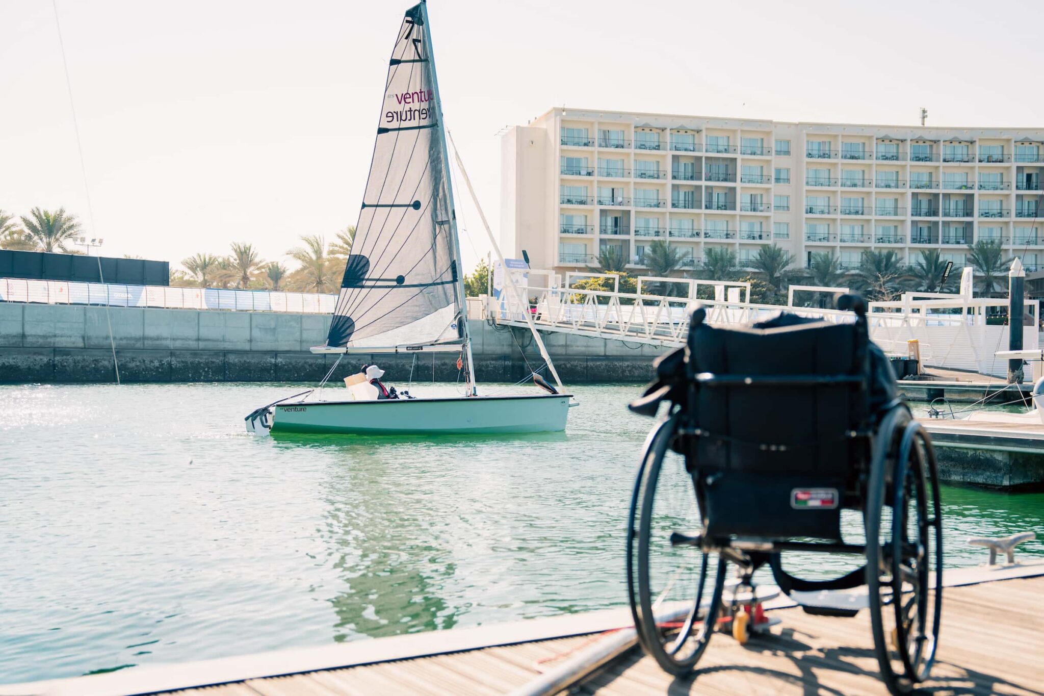 Sankcje wobec Rosjan i Białorusinów do zniesienia? Polityka neutralności World Sailing trafia pod głosowanie
