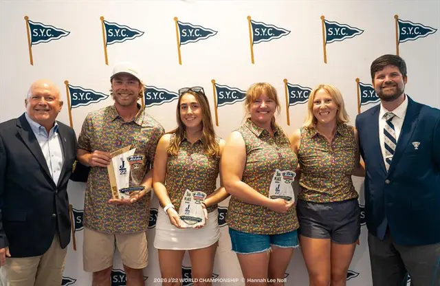 Mike Gemperline's Defiance team finish 3rd in the Allstate Sugar Bowl J/22 Worlds at New Orleans