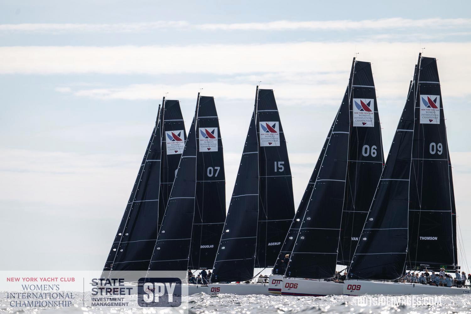 Flota jachtów IC37 na wodach Newport