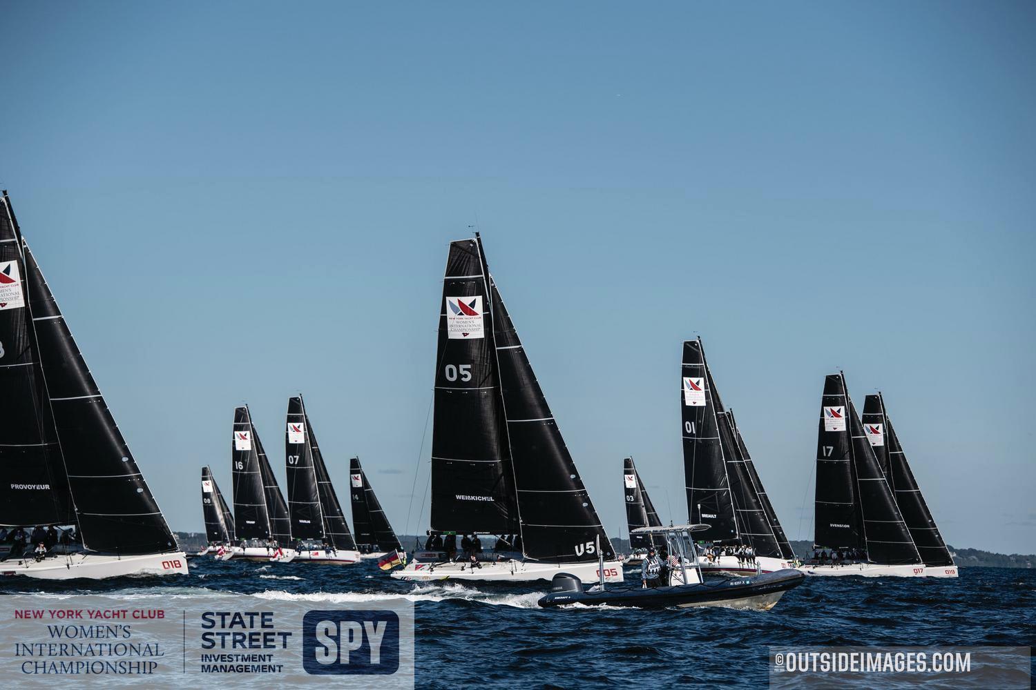 Jachty IC37 podczas Women's International Championship w Newport