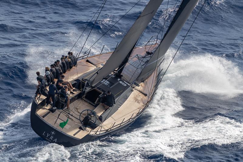 Jacht Lyra Terry'ego Hui, zwycięzca Maxi 2 na Les Voiles de Saint-Tropez 2026