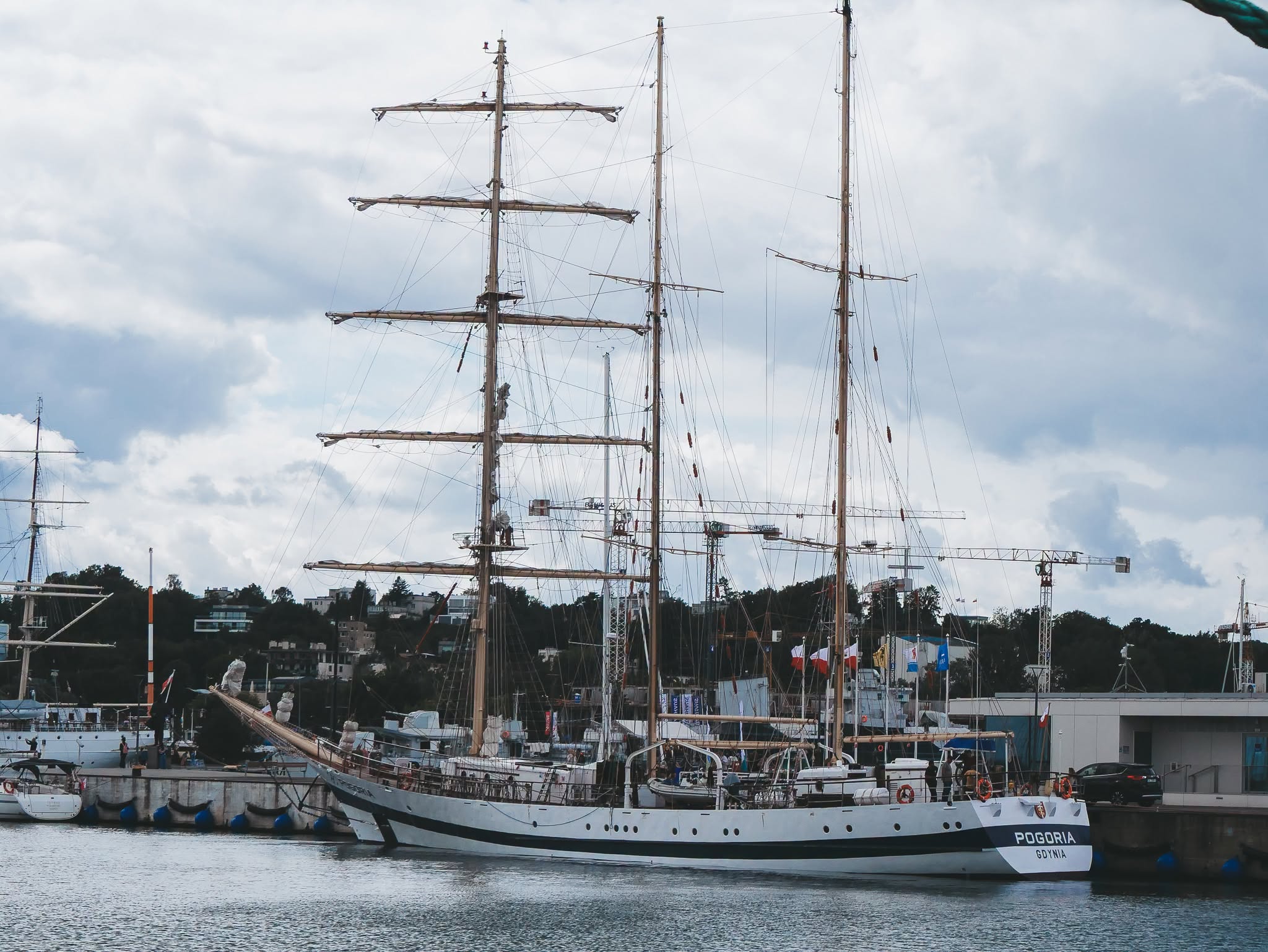 STS Pogoria