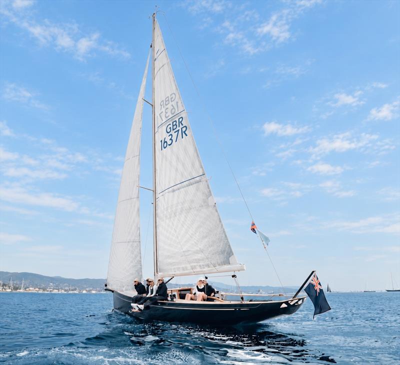 Siedem żeglarek na Nostromino II. Udany debiut wspólnej załogi w Saint-Tropez