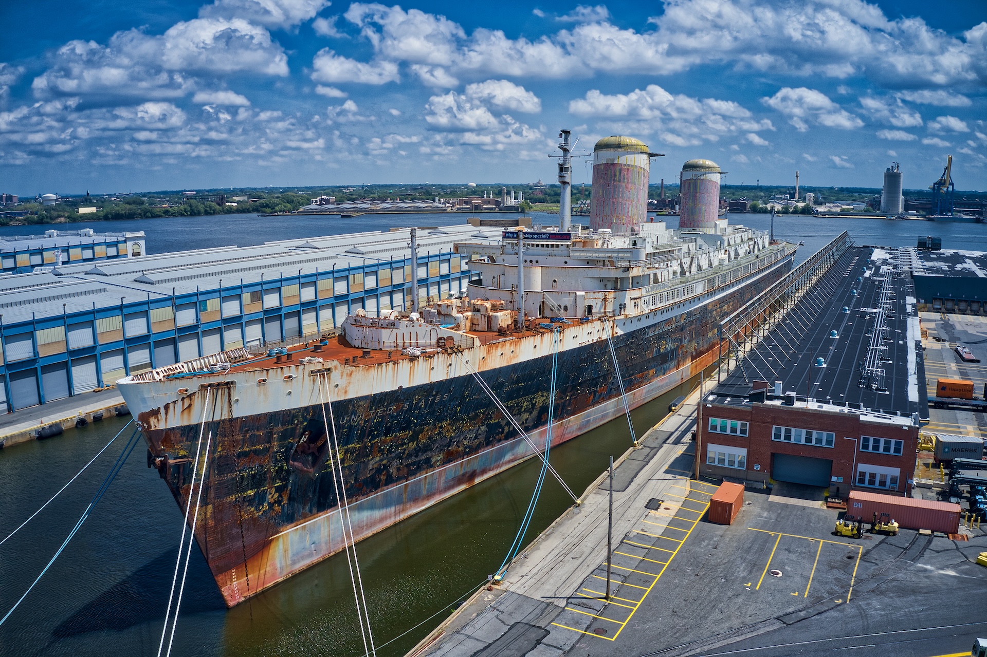 SS United States, rekordzista Błękitnej Wstęgi, zostanie zatopiony 12 listopada jako największa sztuczna rafa świata