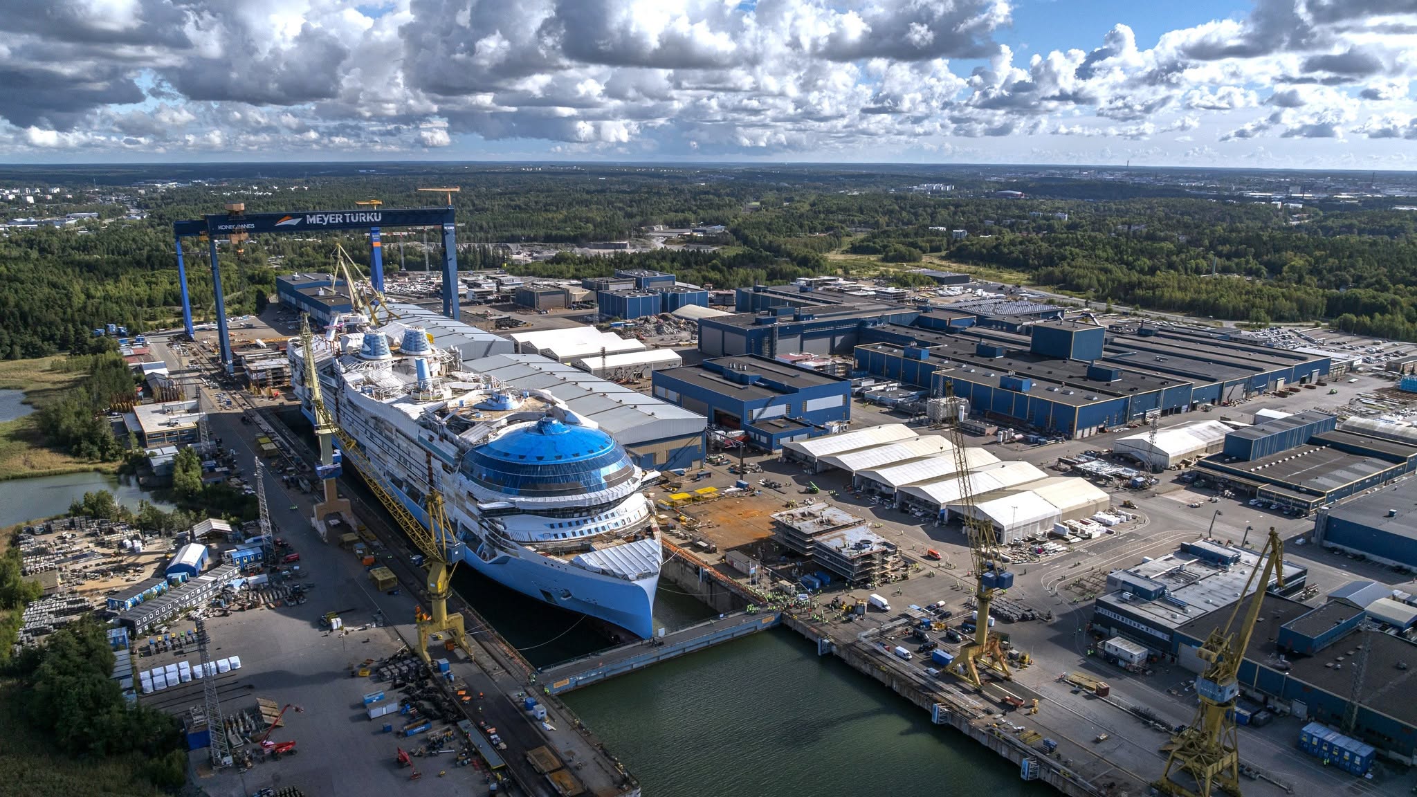Fińska stocznia Meyer Turku zwodowała Hero of the Seas