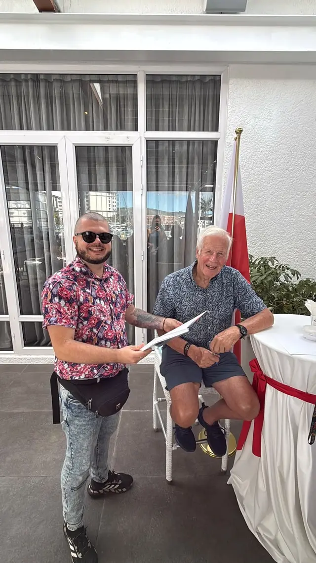 Kapitan Krzysztof Baranowski wraz z Rafałem Leja - współorganizatorem wydarzenia