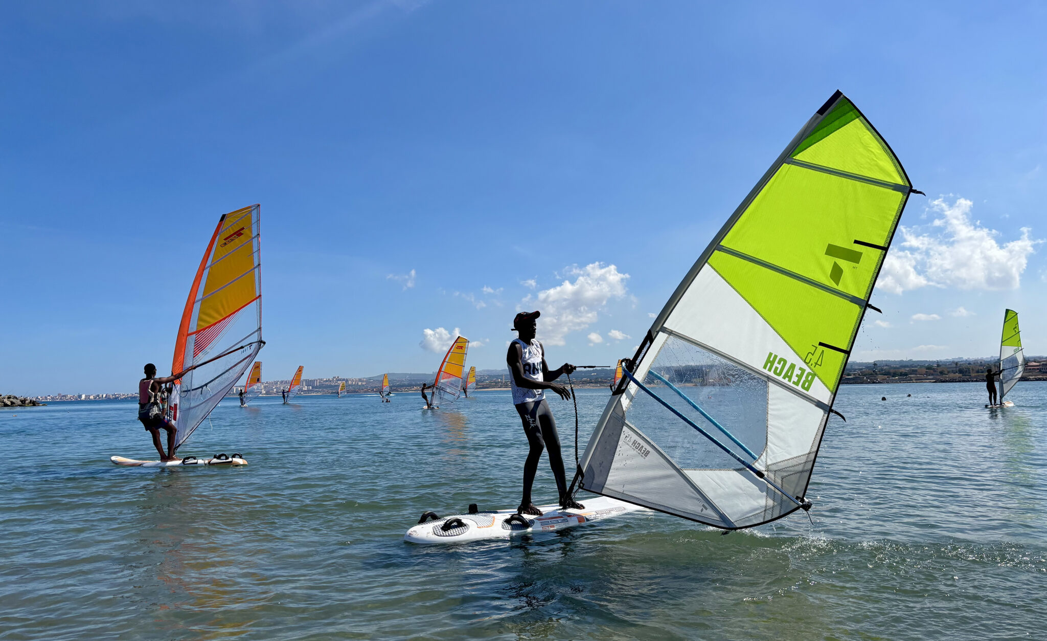 Polski mistrz świata Raceboard szkolił Afrykę przed Młodzieżowymi Igrzyskami Olimpijskimi w Dakarze