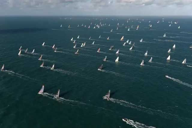Start Route du Rhum u wybrzeży Saint-Malo w 2022 roku
