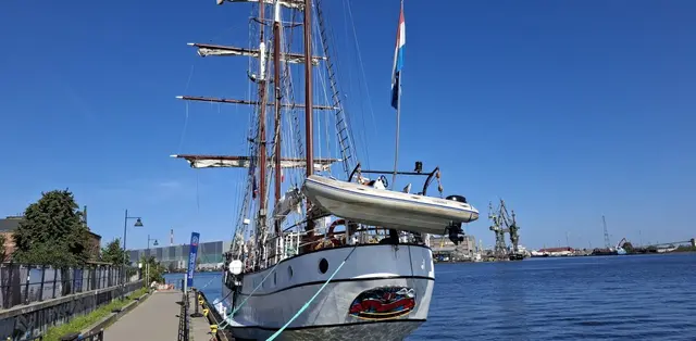 STS Generał Zaruski