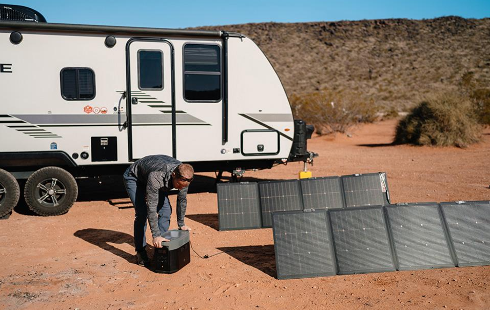 Wakacje off-grid z EcoFlow. Jak stworzyć niezależny zestaw podróżny?