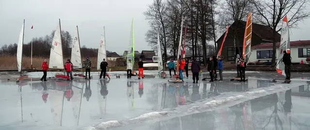 Regaty lodowe na Kałębiu