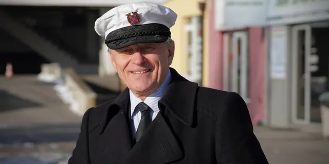Marek Janusz Taber: Bandera i mundur spoiwem Yacht Klubu Polski
