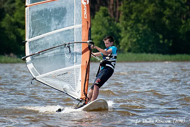 Windsurfingowe ściganie w Osieku