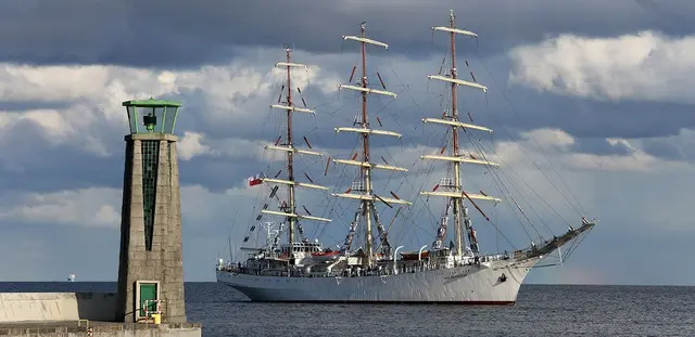 „Dar Młodzieży” wraca do Gdyni