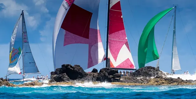 Voiles de St. Barth na Karaibach – kolizja ze skałą