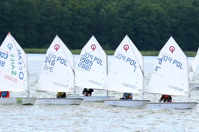 Optimisty podbiły Jezioro Ostrzyckie