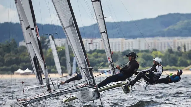 Pierwszy dzień wyścigów Mistrzostw Świata Katamaranów A-Class 2017