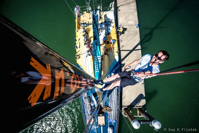 Mateusz Kusznierewicz za sterem „Monster Project” w St. Maarten Heineken Regatta