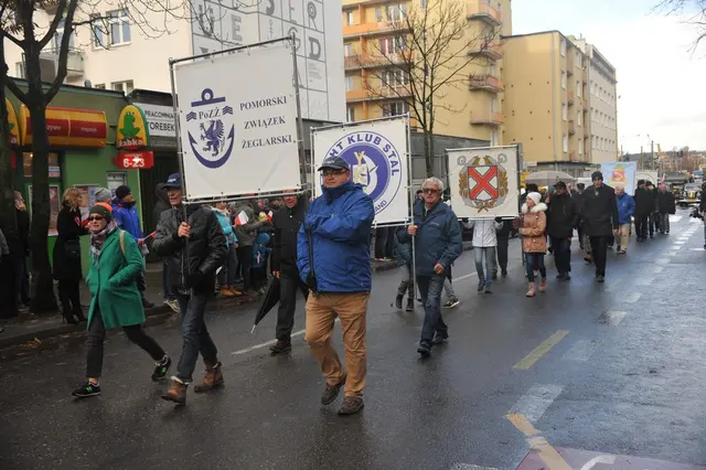 Żeglarze świętowali niepodległość w Gdyni