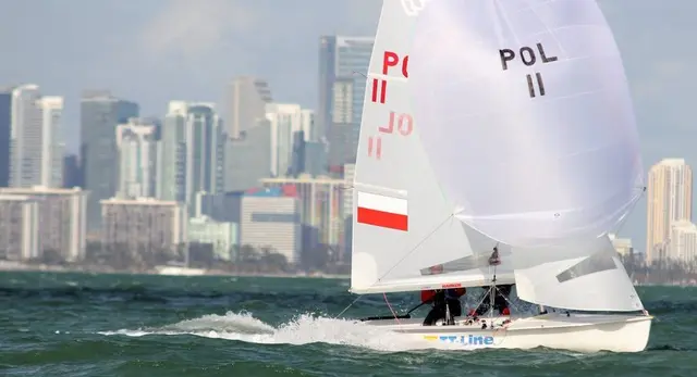 Agnieszka Skrzypulec i Irmina Mrózek Gliszczynska na podium w Miami