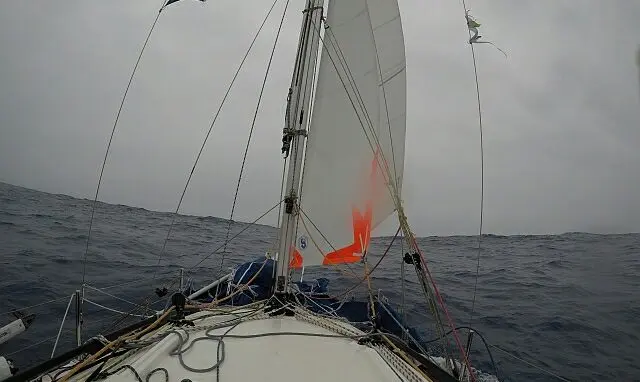 Maszt „Atlantic Puffina” zabezpieczony!