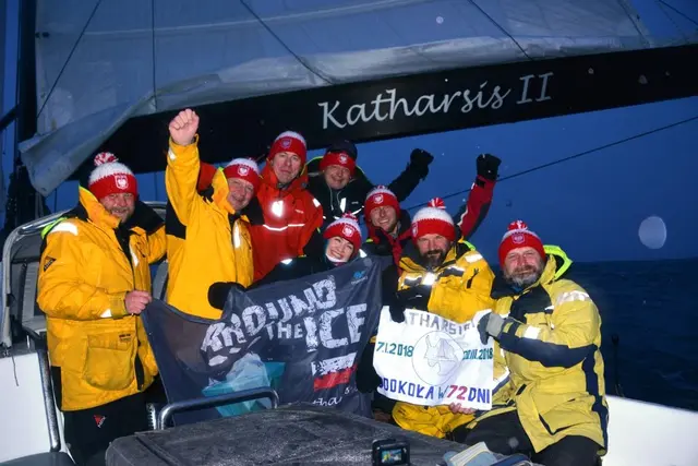 Wokółantarktyczny rejs „Katharsis II” oficjalnym rekordem świata