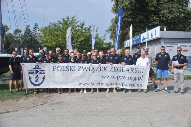 Załogi dwuosobowe rozpoczęły walkę o Morskie Żeglarskie Mistrzostwo Polski