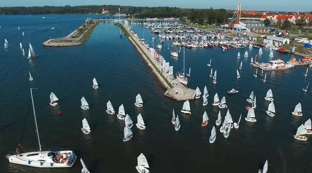 Nowa Miejska Baza Sportów Wodnych w sercu Mazur