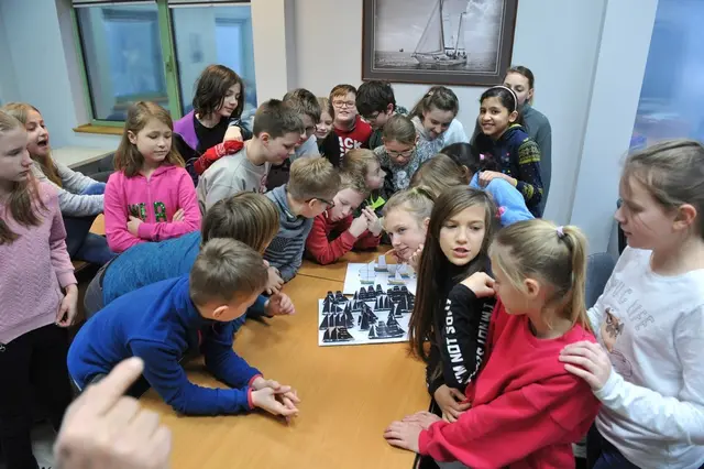 Żeglarskie lekcje w Pomorskiej Szkole Żeglarstwa i Edukacji Morskiej