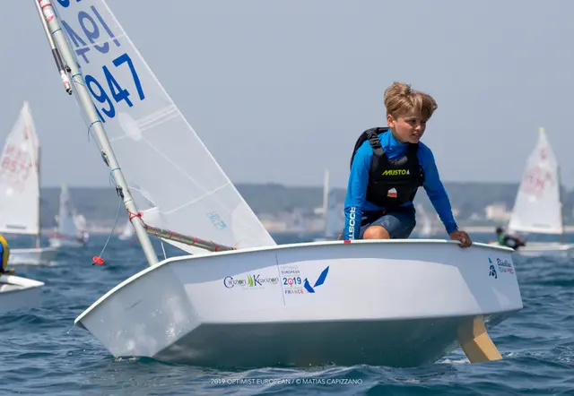Srebrny medal drużynowo i troje Polaków w pierwszej 10 ME w klasie Optimist!