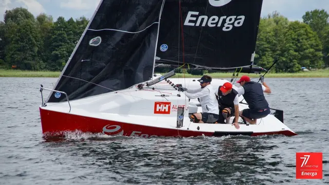 Energa 77 Racing wygrywa w Olsztynie