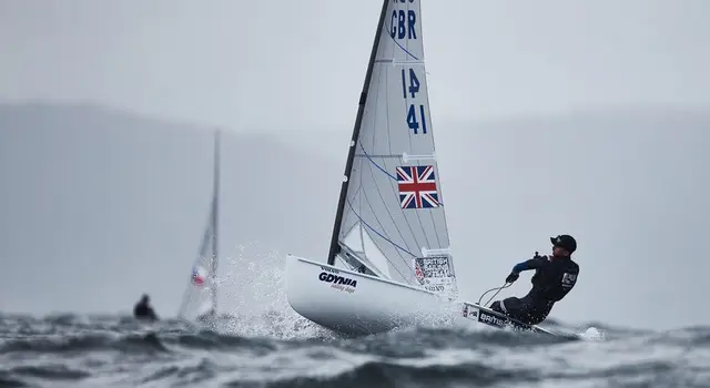 VGSD 2020: Giles Scott prowadzi po pierwszym dniu ME w klasie Finn