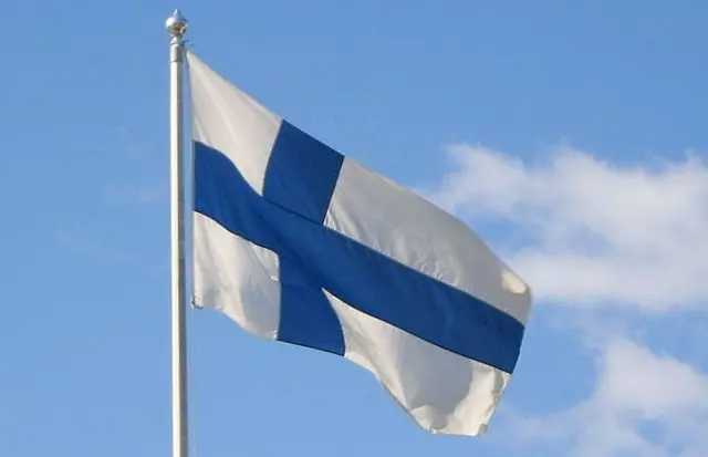 Słyszeliście o… żeglarskich korzeniach flagi Finlandii?