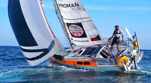 Samotnicy wystartowali w regatach Globe 5.80 Transat