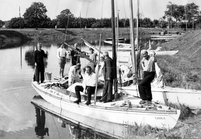 100 lat Polskiego Klubu Morskiego: Na przekór trudnościom
