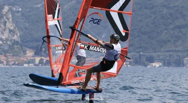 Kamil Manowiecki: Zakochałem się w klasie Wing Foil