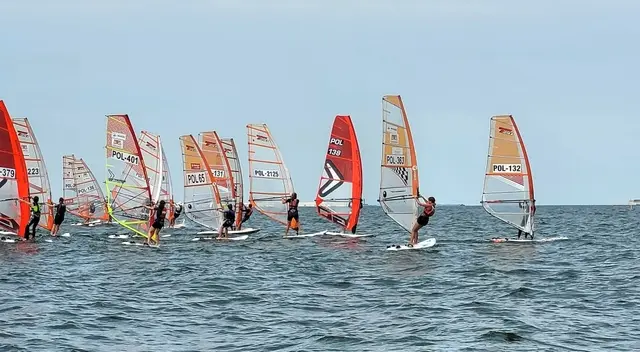 Ponad 100 windsurferów rywalizowało w Pucharze Gdańska 2022