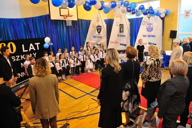 60 lat szkoły z żeglarskimi akcentami