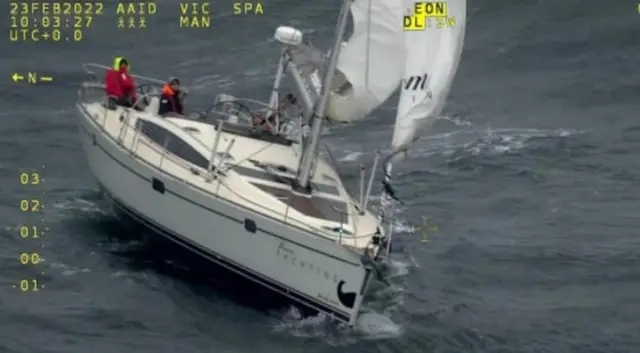 Raport PKBWM: dlaczego wypadł za burtę załogant „Yachtingu”?