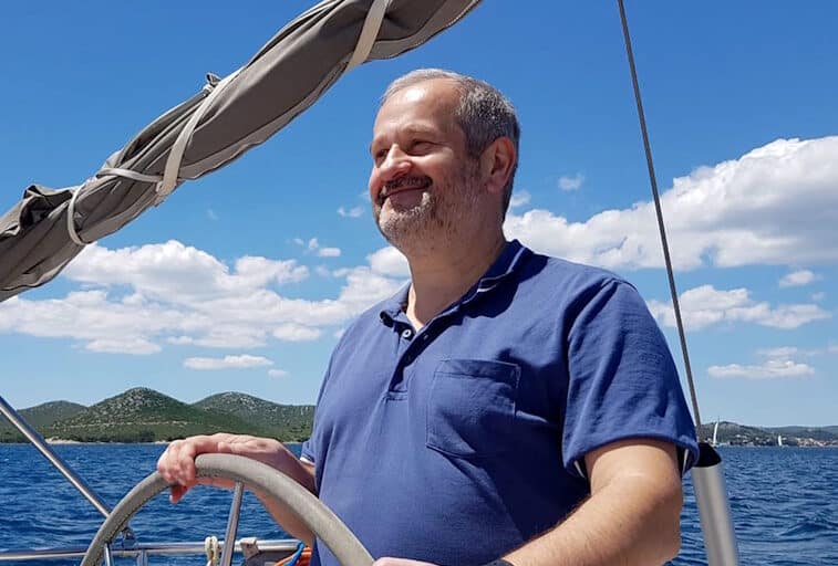 Paweł Czuba uwielbia żeglować po morzu