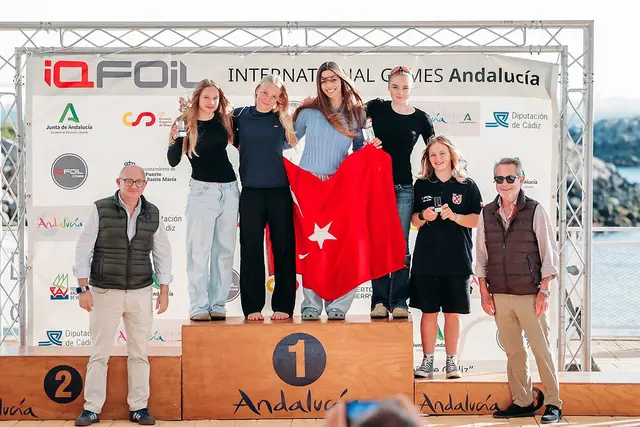 Maria Miarczyńska na podium iQFOiL Games. Sześcioro Polaków w dziesiątce