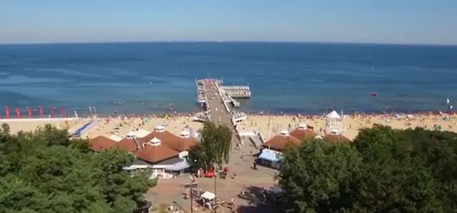Bałtyk się przegrzewa. Zakwity sinic będą coraz częściej zamykać kąpieliska